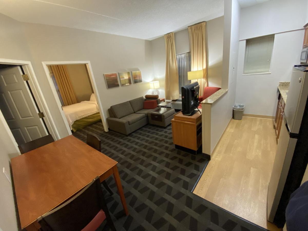 Mainstay Suites Middleburg Heights Cleveland Airport Ngoại thất bức ảnh