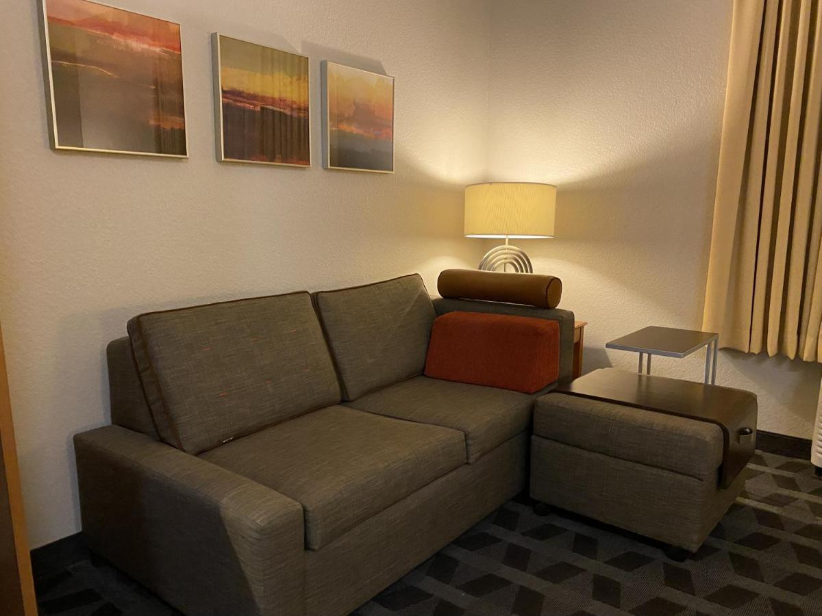 Mainstay Suites Middleburg Heights Cleveland Airport Ngoại thất bức ảnh