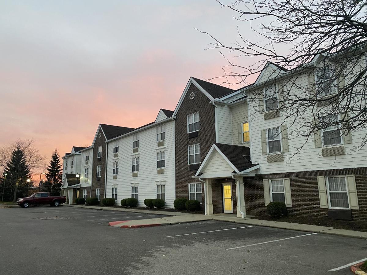 Mainstay Suites Middleburg Heights Cleveland Airport Ngoại thất bức ảnh