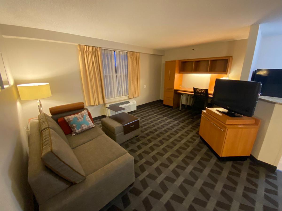 Mainstay Suites Middleburg Heights Cleveland Airport Ngoại thất bức ảnh