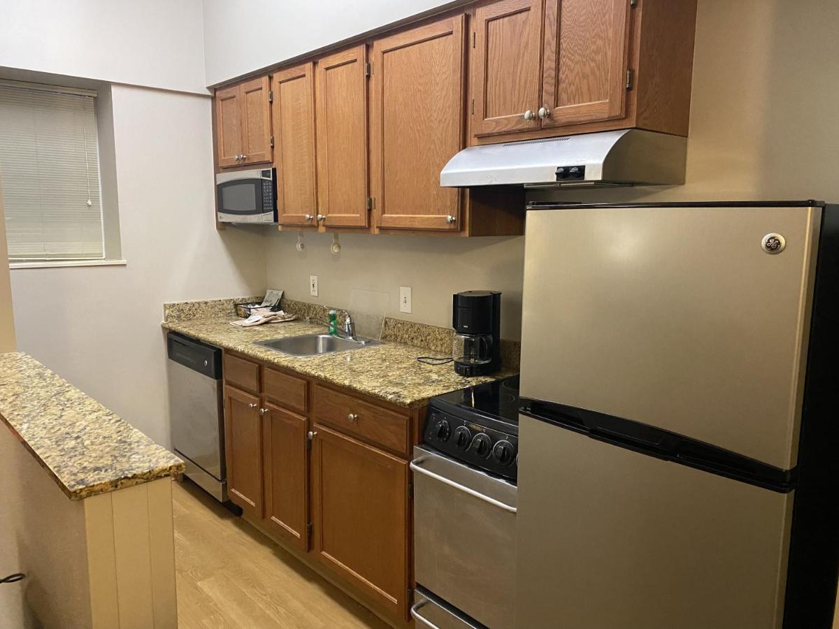 Mainstay Suites Middleburg Heights Cleveland Airport Ngoại thất bức ảnh