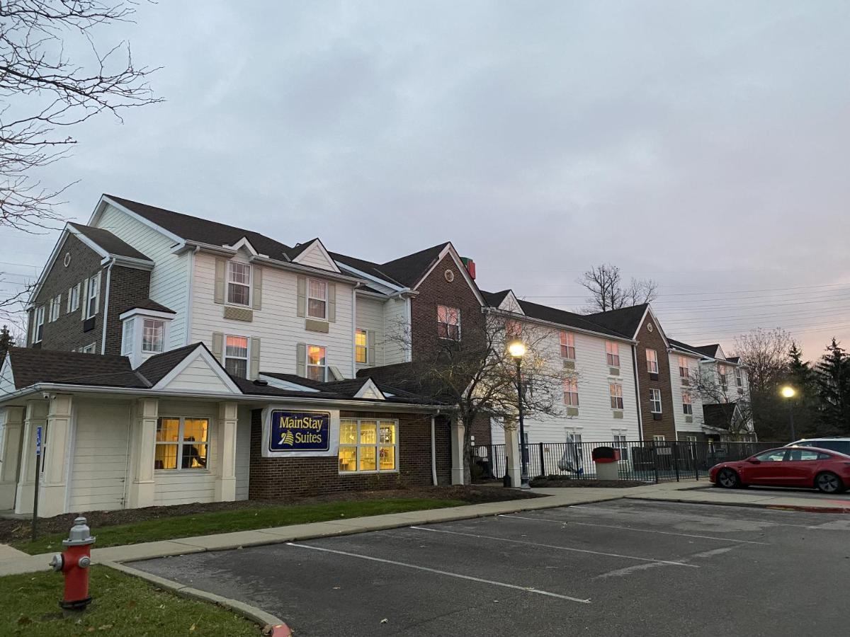 Mainstay Suites Middleburg Heights Cleveland Airport Ngoại thất bức ảnh