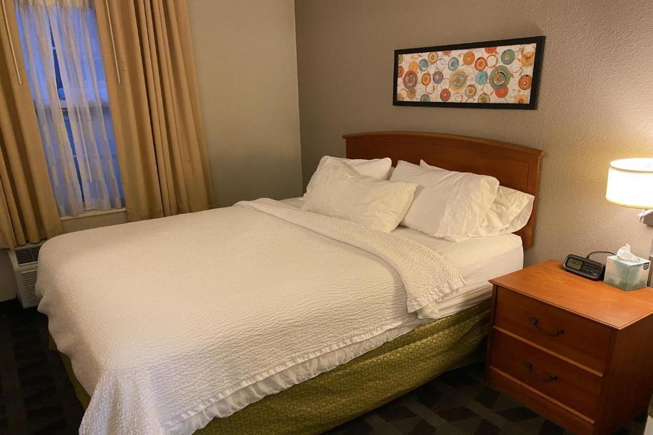 Mainstay Suites Middleburg Heights Cleveland Airport Ngoại thất bức ảnh