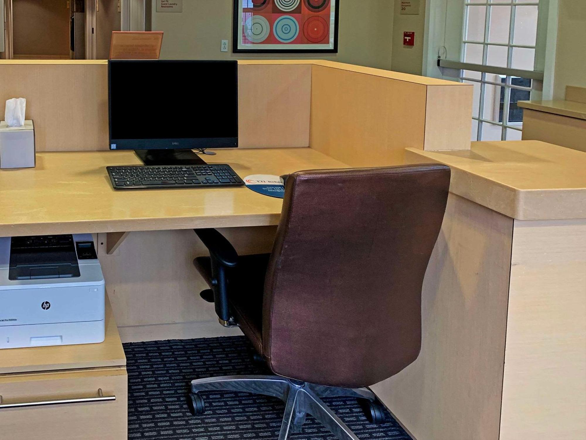 Mainstay Suites Middleburg Heights Cleveland Airport Ngoại thất bức ảnh