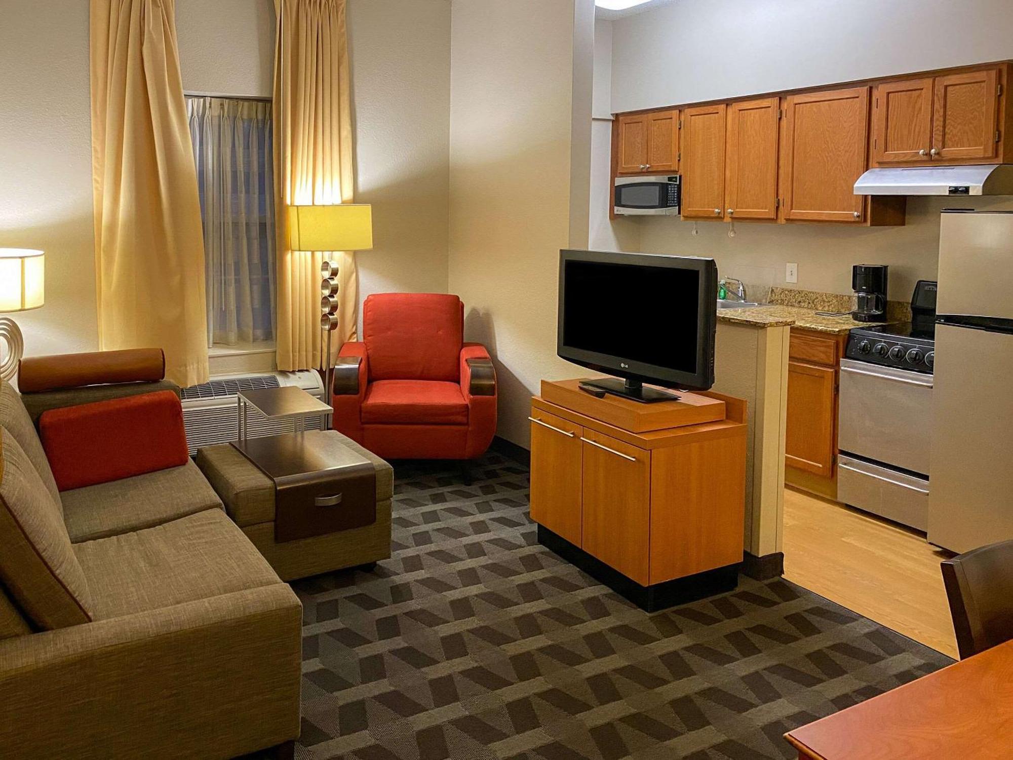 Mainstay Suites Middleburg Heights Cleveland Airport Ngoại thất bức ảnh