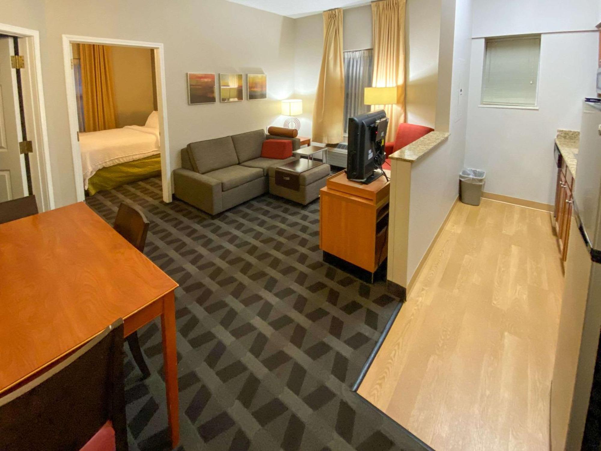 Mainstay Suites Middleburg Heights Cleveland Airport Ngoại thất bức ảnh