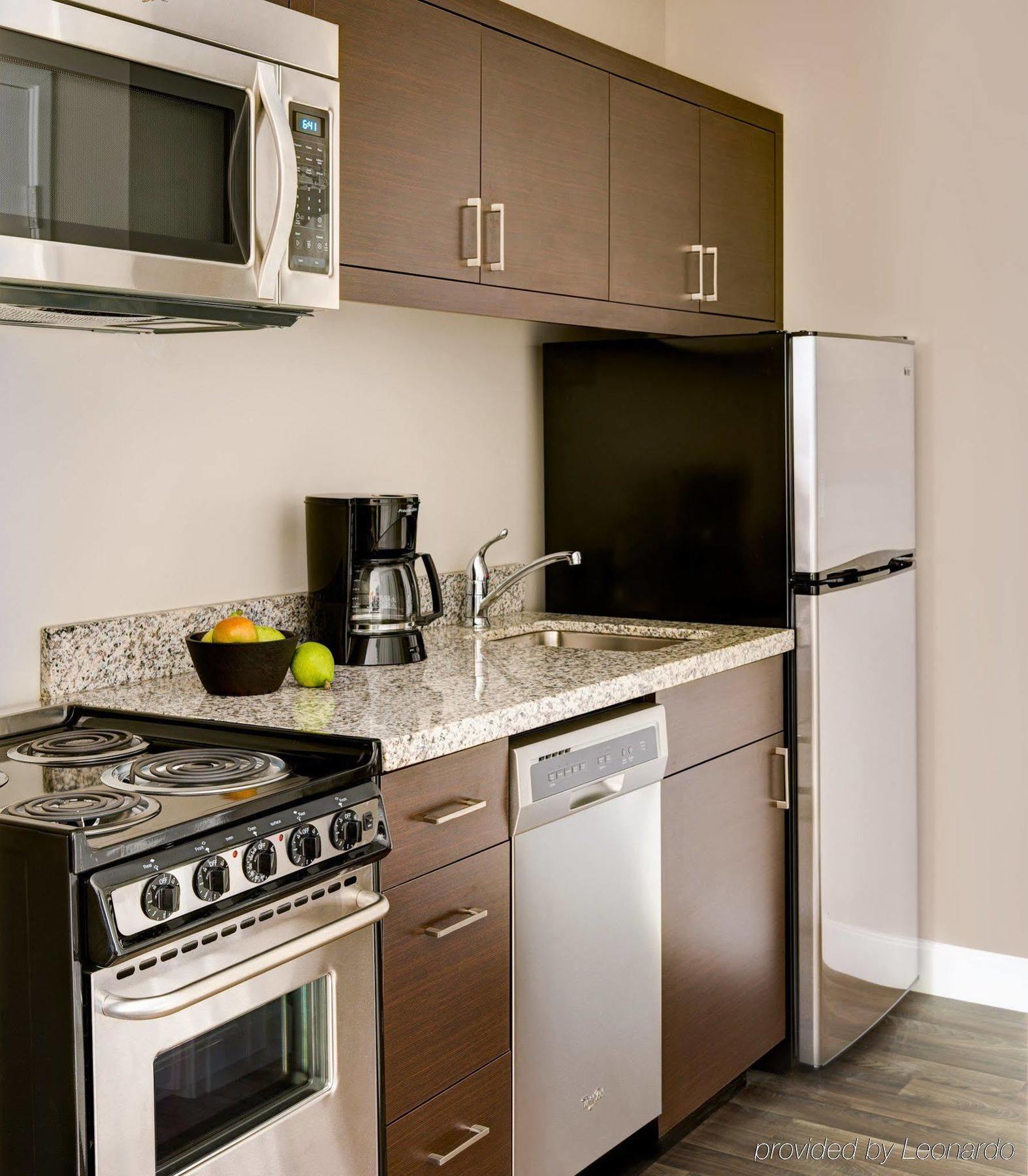 Mainstay Suites Middleburg Heights Cleveland Airport Ngoại thất bức ảnh