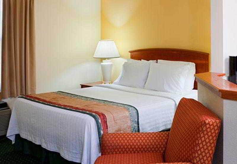 Mainstay Suites Middleburg Heights Cleveland Airport Ngoại thất bức ảnh