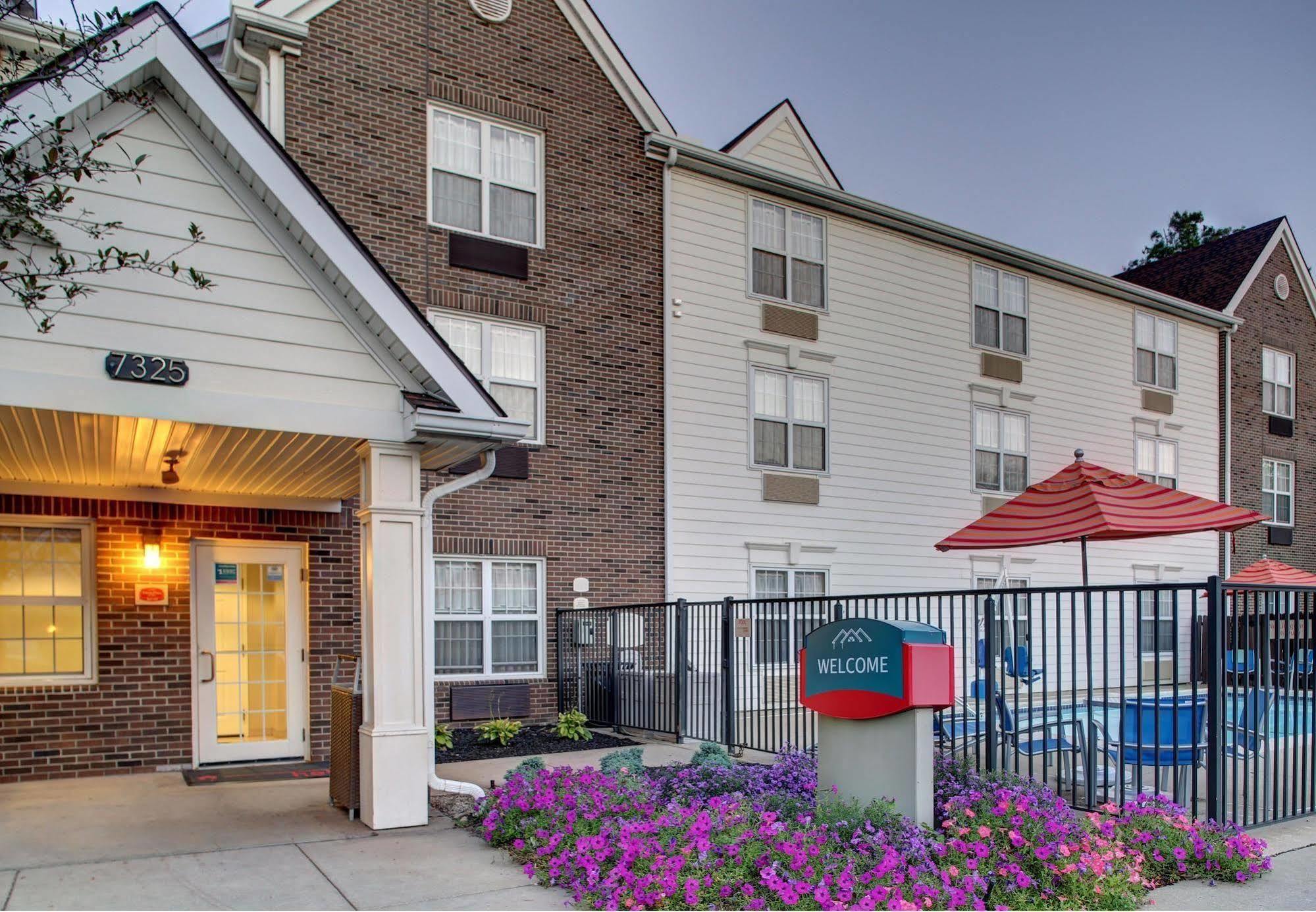 Mainstay Suites Middleburg Heights Cleveland Airport Ngoại thất bức ảnh