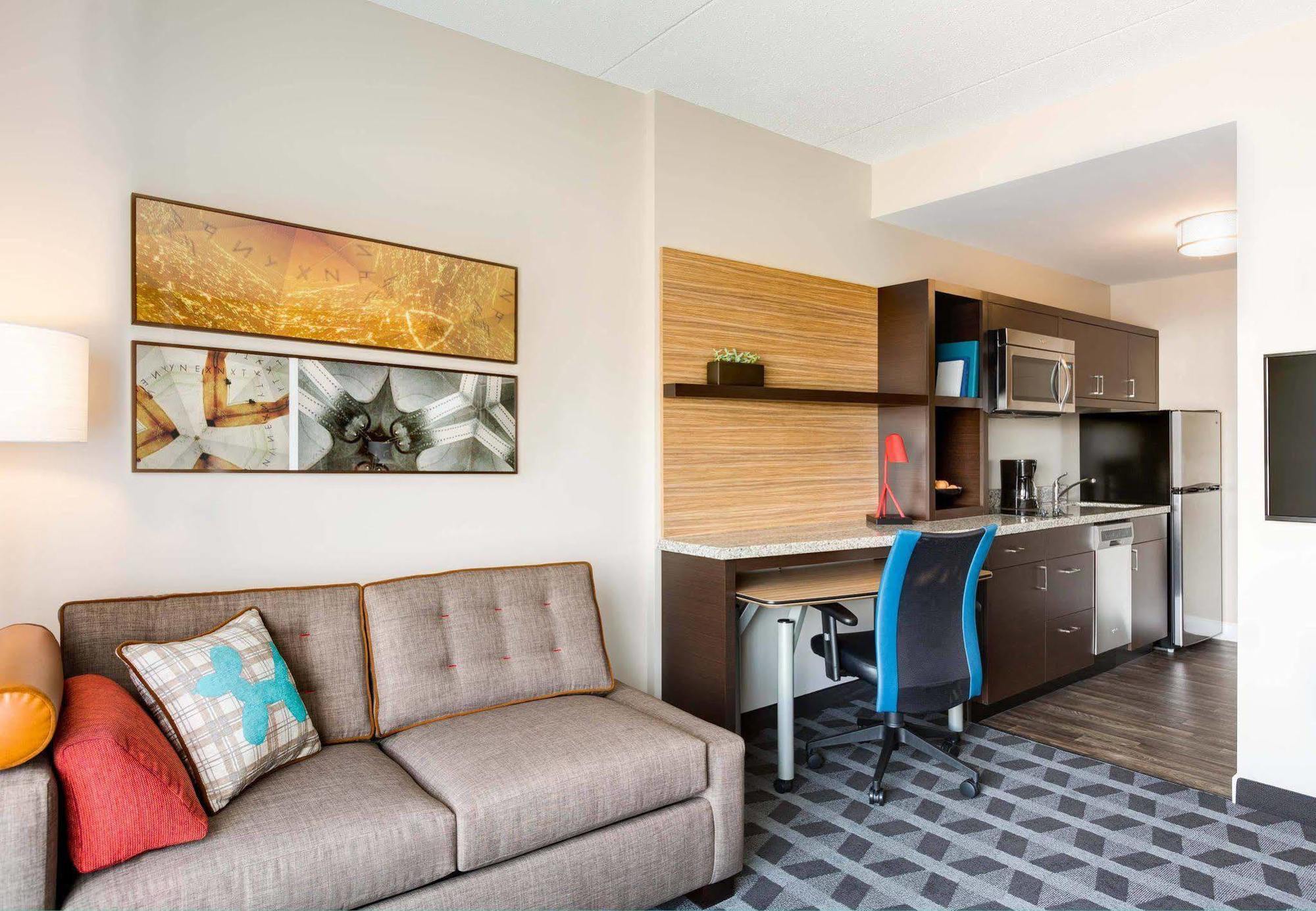 Mainstay Suites Middleburg Heights Cleveland Airport Ngoại thất bức ảnh