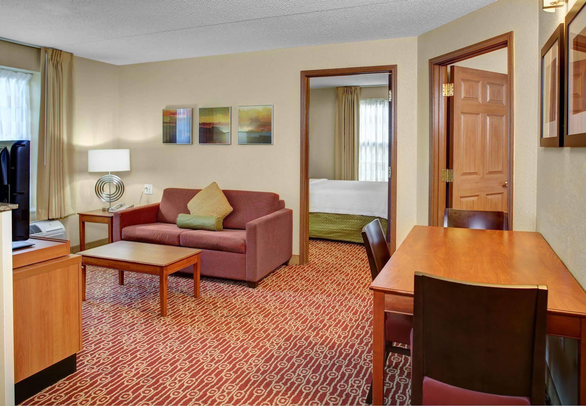 Mainstay Suites Middleburg Heights Cleveland Airport Ngoại thất bức ảnh